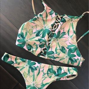 Ston Fox Swim Bikini, medium top + large bottom
